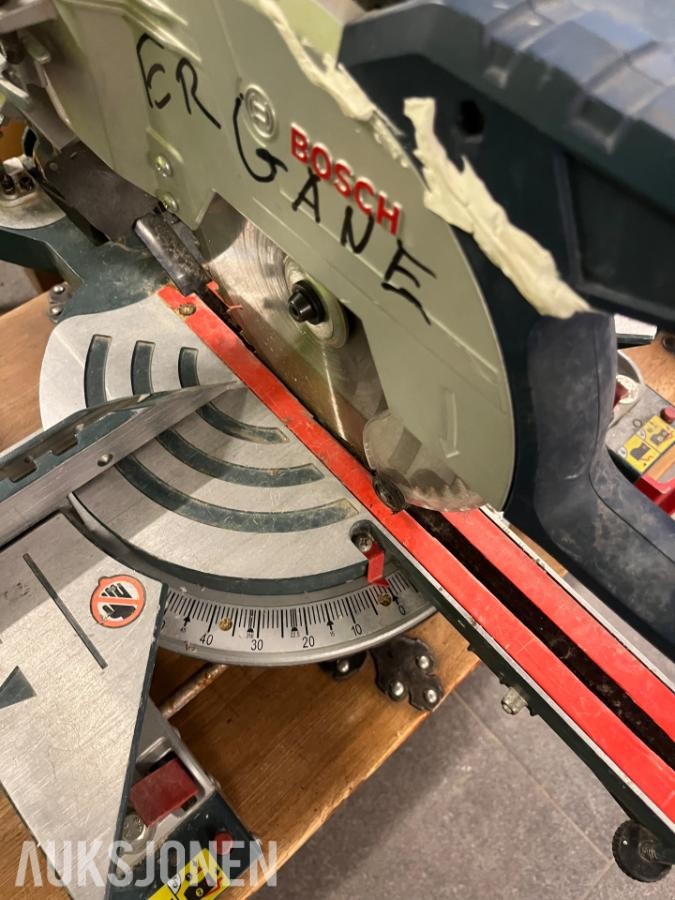 Bosch GCM 8 SJL kapp- og gjerdesag