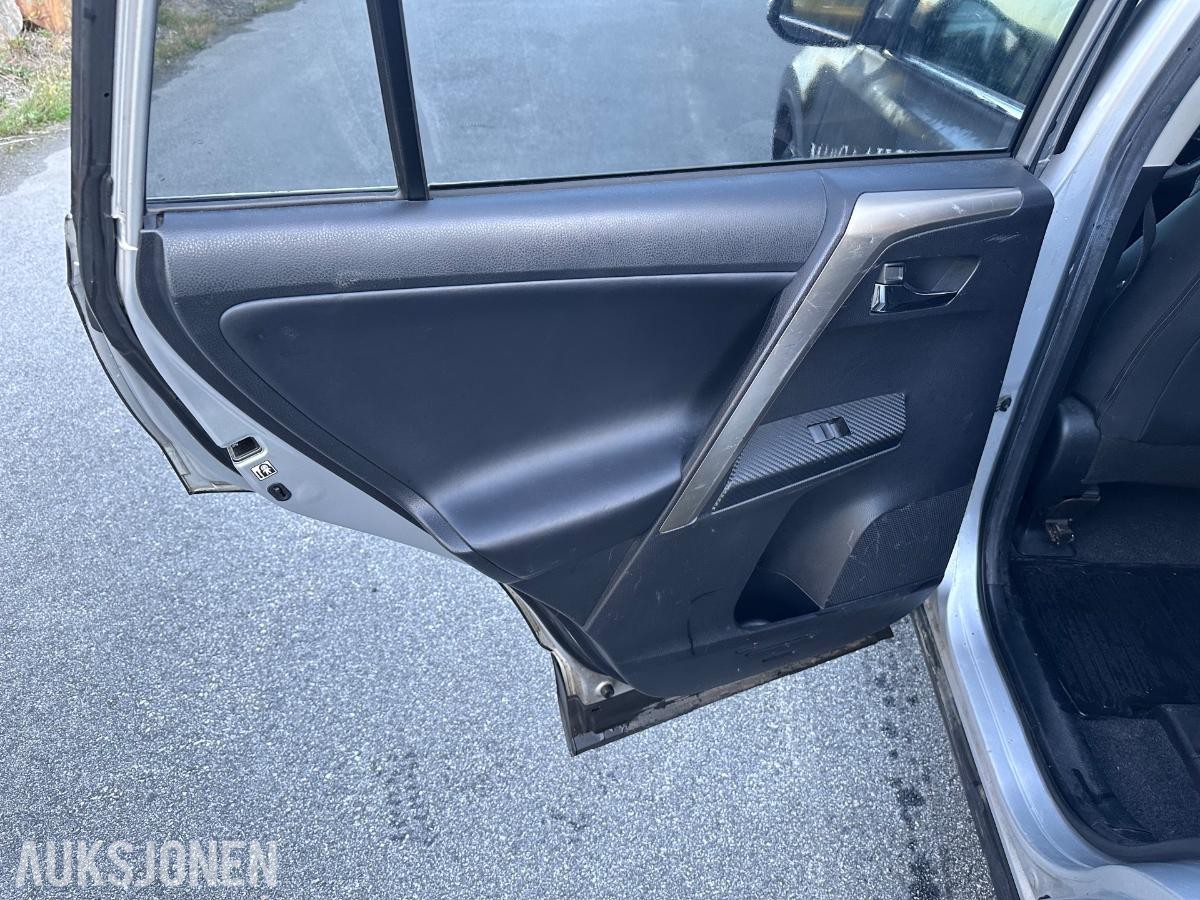 2013 Toyota RAV4 2.0 124hk eu ok