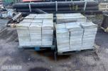 Parti med  betongelementer med vannrenne