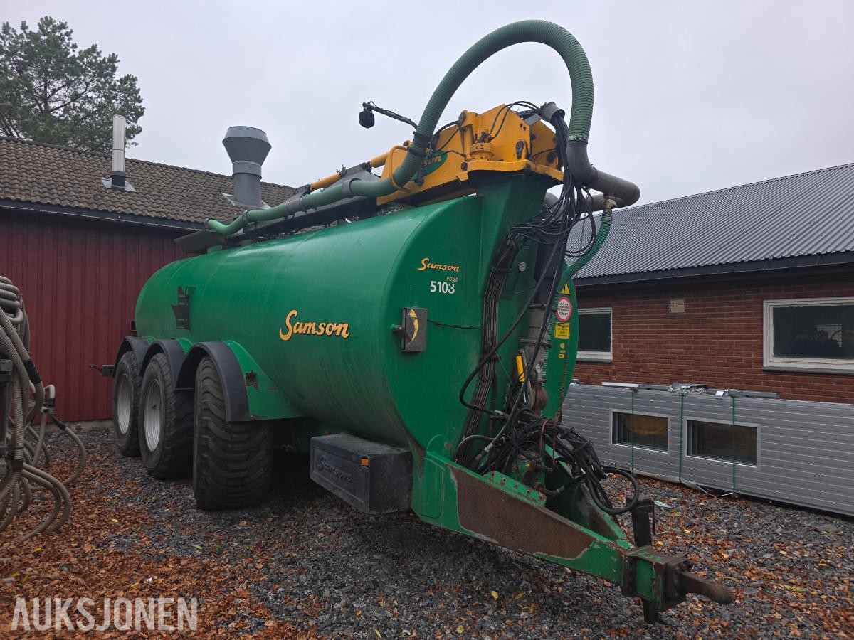 2002 Samson PG25 gjødselvogn 25 m³, 8" fyllekran