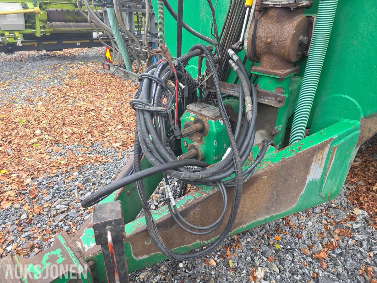 2002 Samson PG25 gjødselvogn 25 m³, 8" fyllekran