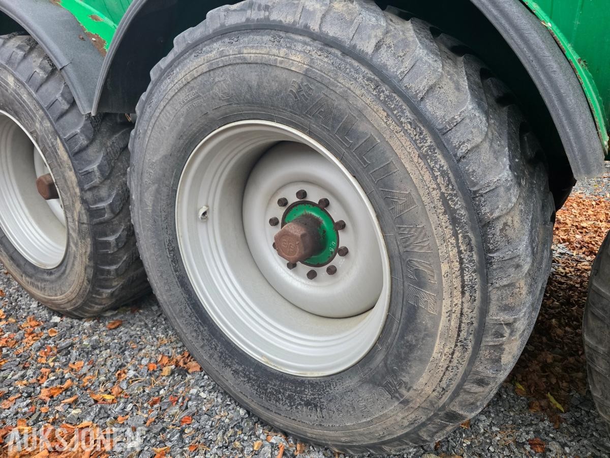 2002 Samson PG25 gjødselvogn 25 m³, 8" fyllekran