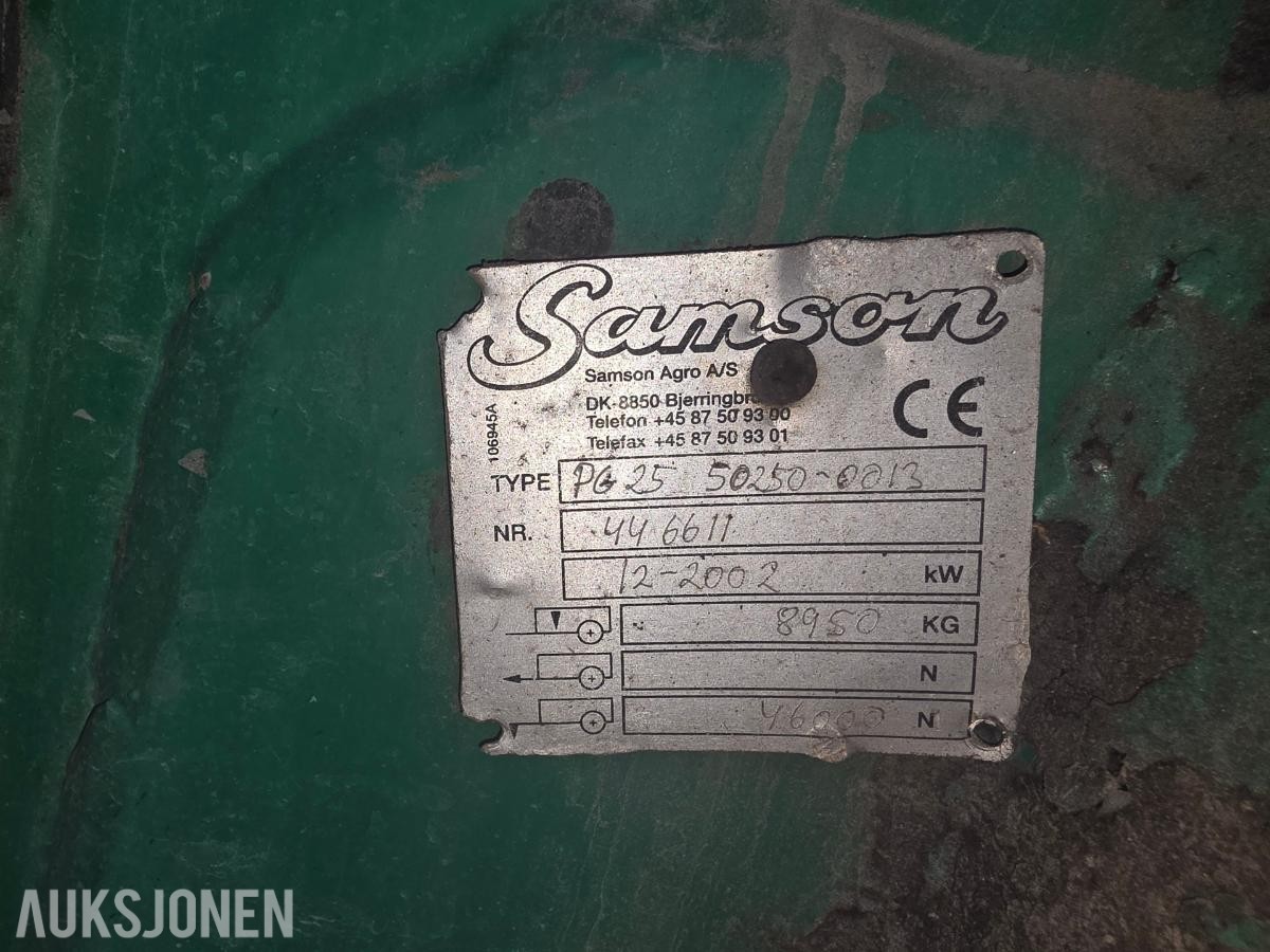 2002 Samson PG25 gjødselvogn 25 m³, 8" fyllekran