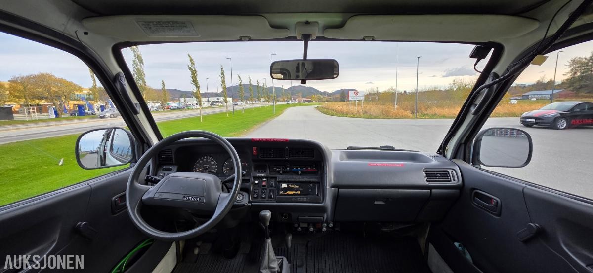 1992 Toyota HiAce, TOYOTA HI ACE DIESEL 4WDLH118L - 39139 Km.