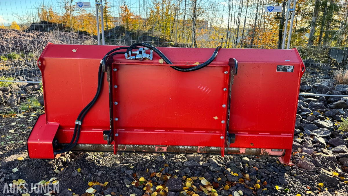 2024 Tokvam SMA1600 selvlastende strøkasse – 1 600 liter