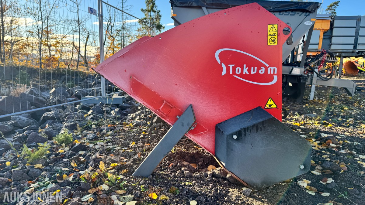 2024 Tokvam SMA1600 selvlastende strøkasse – 1 600 liter