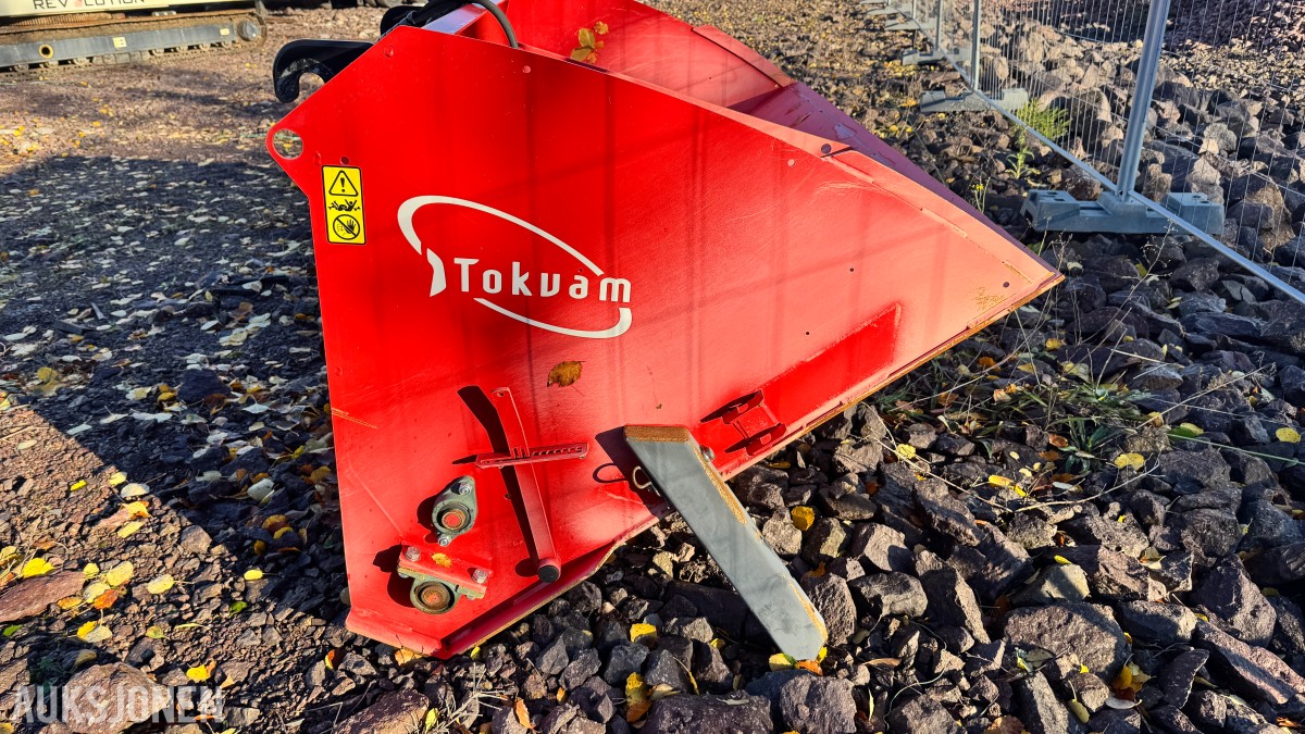 2024 Tokvam SMA1600 selvlastende strøkasse – 1 600 liter