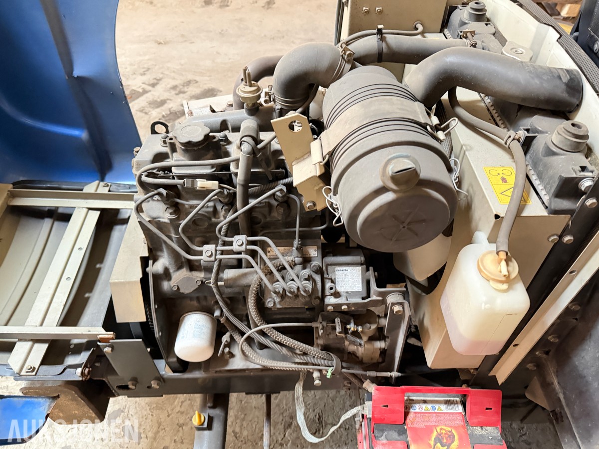 New Holland MC 35 4WD gressklipper