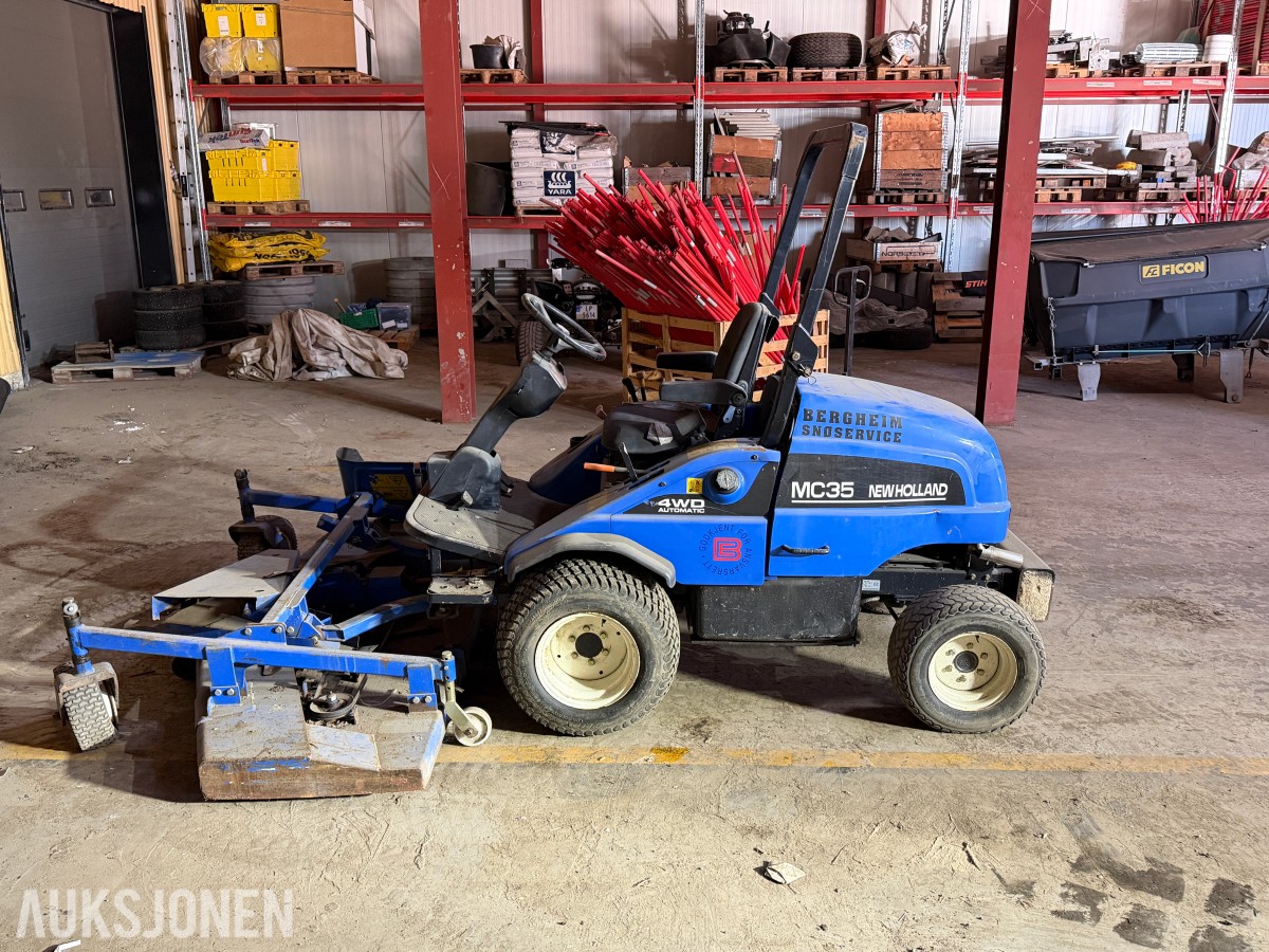 New Holland MC 35 4WD gressklipper