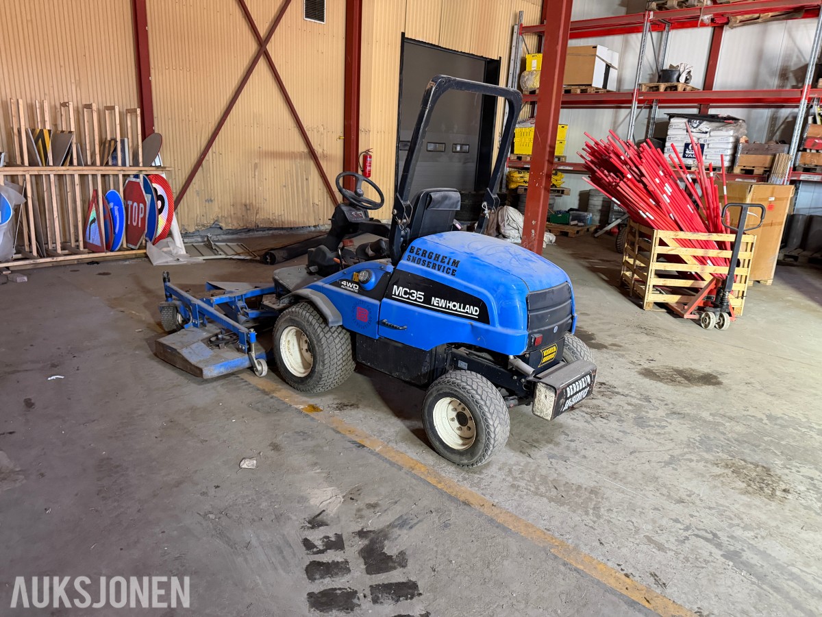 New Holland MC 35 4WD gressklipper