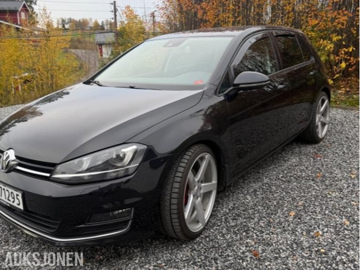 2015 Volkswagen Golf 2.0 TDI 150HK 4MOTION CRUISEKONTROLL HENGERFESTE