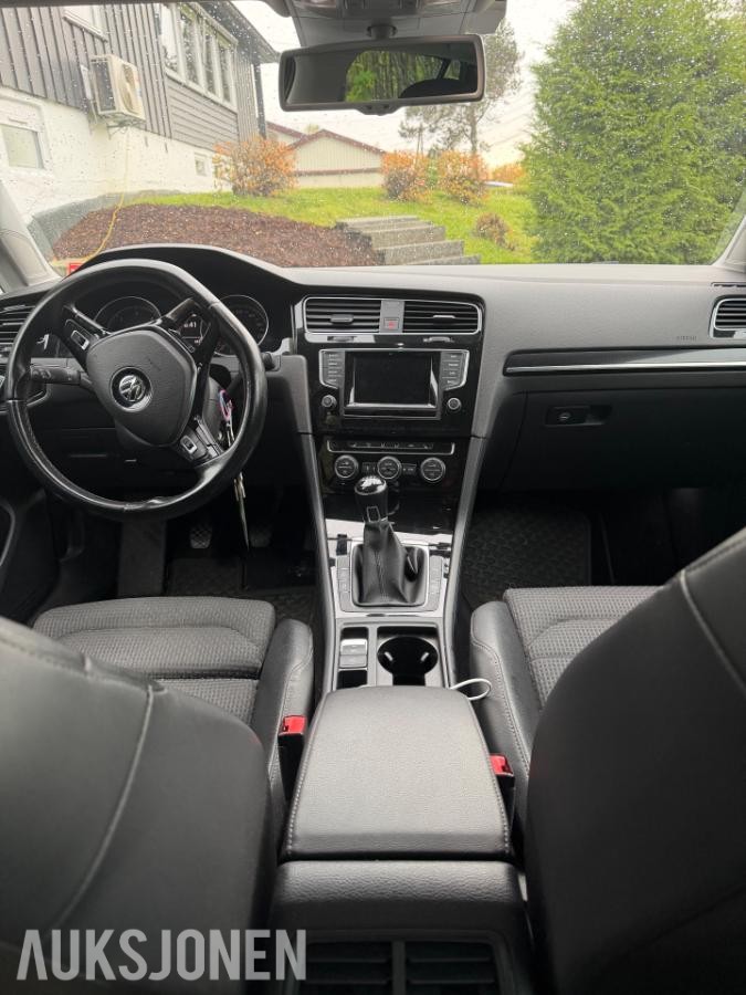 2015 Volkswagen Golf 2.0 TDI 150HK 4MOTION CRUISEKONTROLL HENGERFESTE