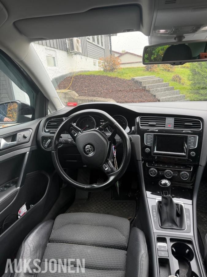 2015 Volkswagen Golf 2.0 TDI 150HK 4MOTION CRUISEKONTROLL HENGERFESTE