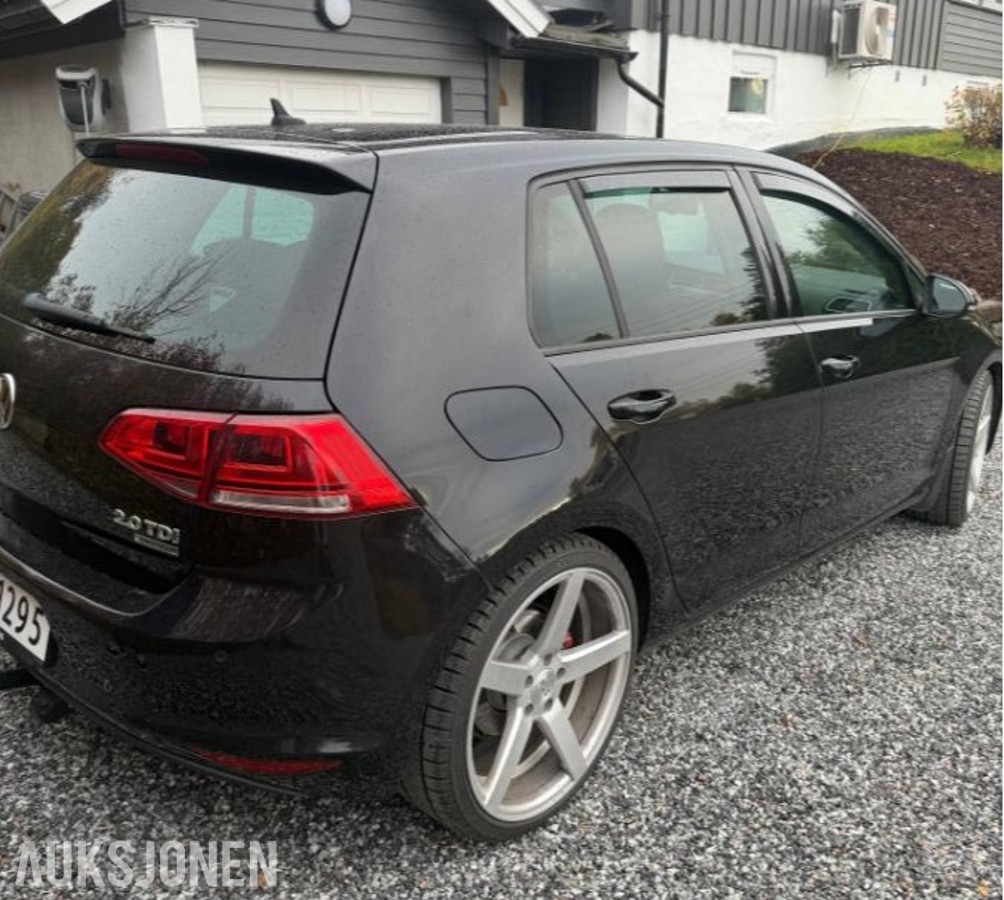 2015 Volkswagen Golf 2.0 TDI 150HK 4MOTION CRUISEKONTROLL HENGERFESTE