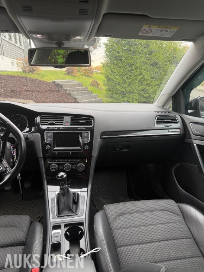 2015 Volkswagen Golf 2.0 TDI 150HK 4MOTION CRUISEKONTROLL HENGERFESTE