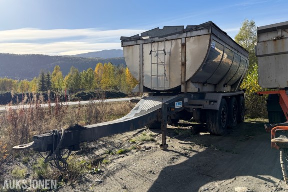 2010 Nor Slep 3-akslet asfalthenger