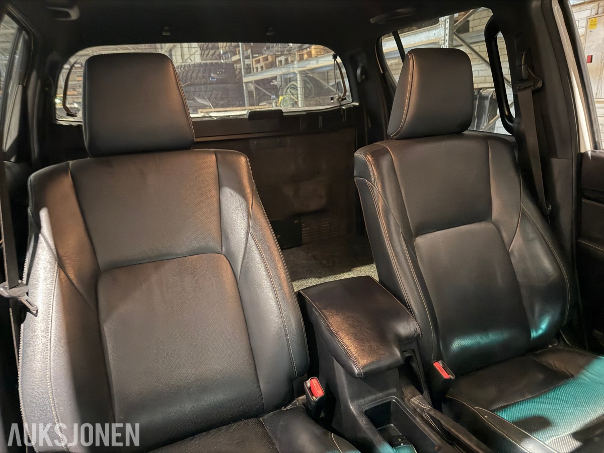 2019 TOYOTA HILUX 2,4 150HK AUTOMAT 4WD CRUISE HENGERFESTE DIFF.SPERRE