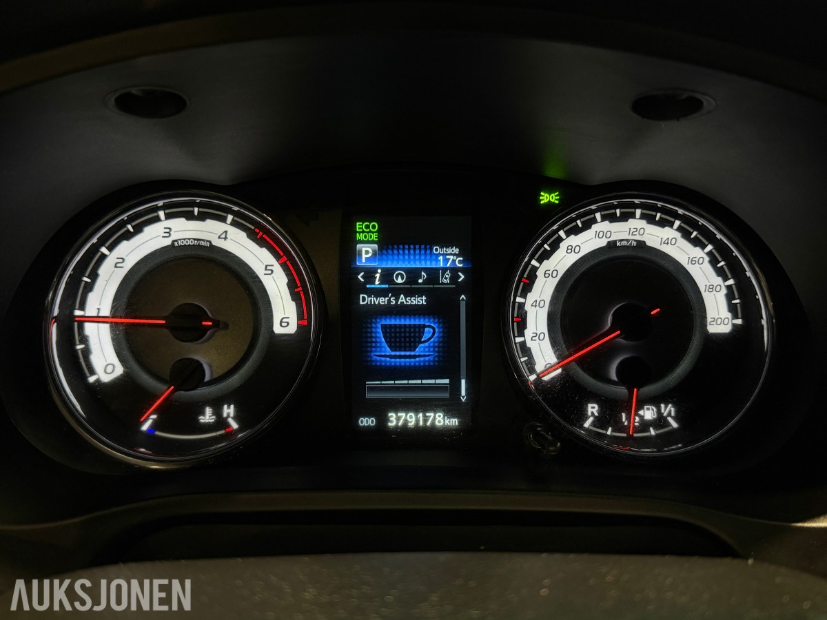 2019 TOYOTA HILUX 2,4 150HK AUTOMAT 4WD CRUISE HENGERFESTE DIFF.SPERRE