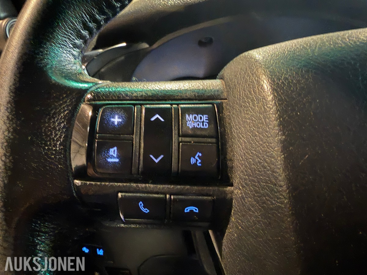 2019 TOYOTA HILUX 2,4 150HK AUTOMAT 4WD CRUISE HENGERFESTE DIFF.SPERRE