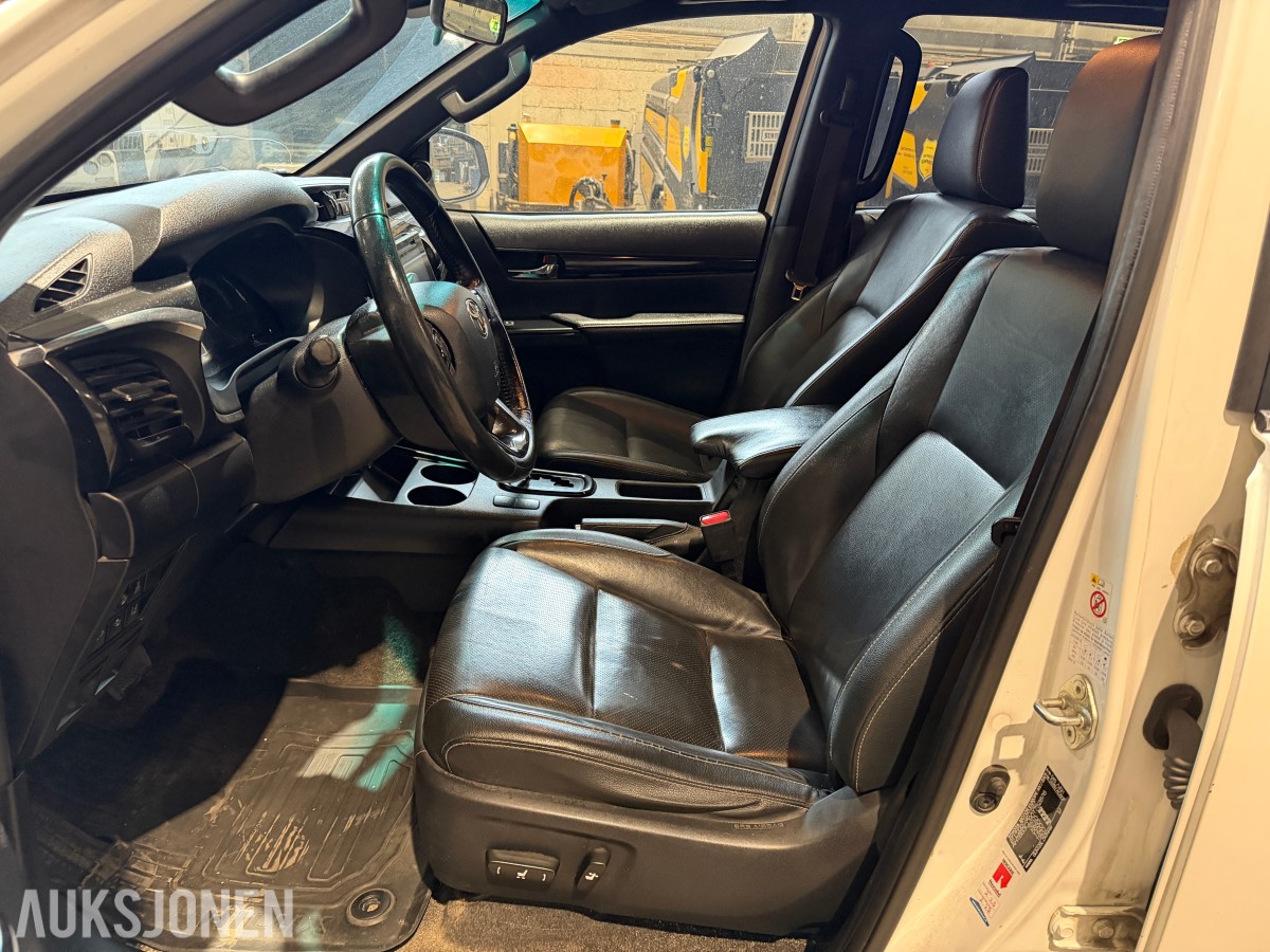 2019 TOYOTA HILUX 2,4 150HK AUTOMAT 4WD CRUISE HENGERFESTE DIFF.SPERRE