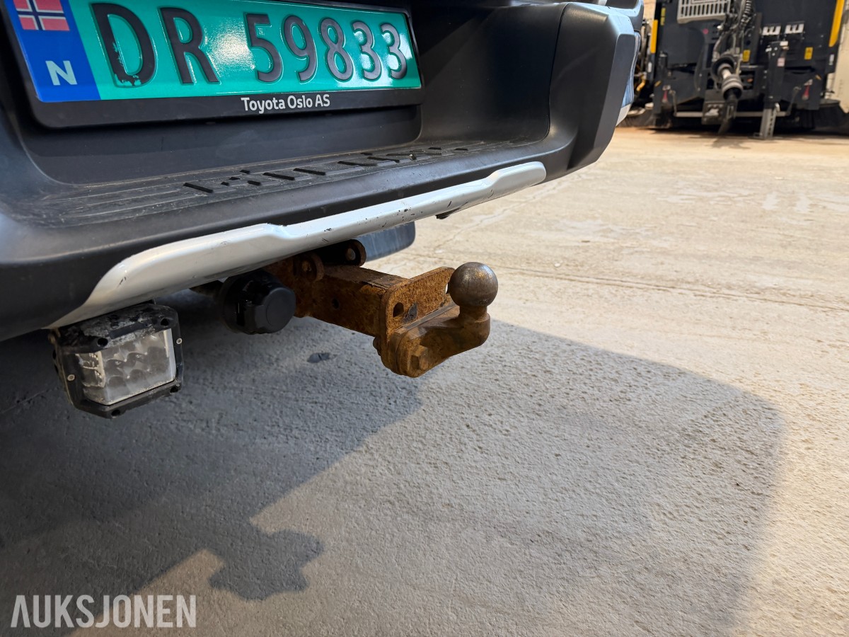 2019 TOYOTA HILUX 2,4 150HK AUTOMAT 4WD CRUISE HENGERFESTE DIFF.SPERRE