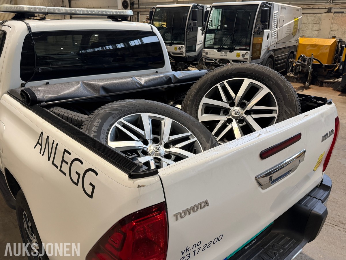 2019 TOYOTA HILUX 2,4 150HK AUTOMAT 4WD CRUISE HENGERFESTE DIFF.SPERRE