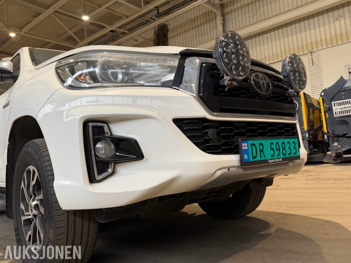 2019 TOYOTA HILUX 2,4 150HK AUTOMAT 4WD CRUISE HENGERFESTE DIFF.SPERRE