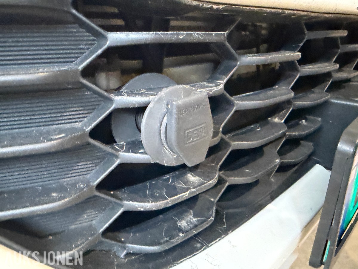 2019 TOYOTA HILUX 2,4 150HK AUTOMAT 4WD CRUISE HENGERFESTE DIFF.SPERRE
