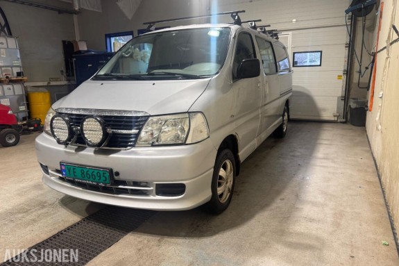 2009 Toyota HiAce, HIACE 2.5 D-4D 117 HK 4WD HENGERFESTE VARMER KAMERA INNREDNING 