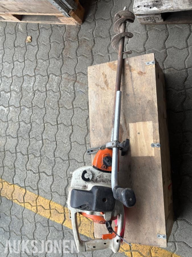 STIHL BT 45 Bensindrevet boreaggregat/jordbor