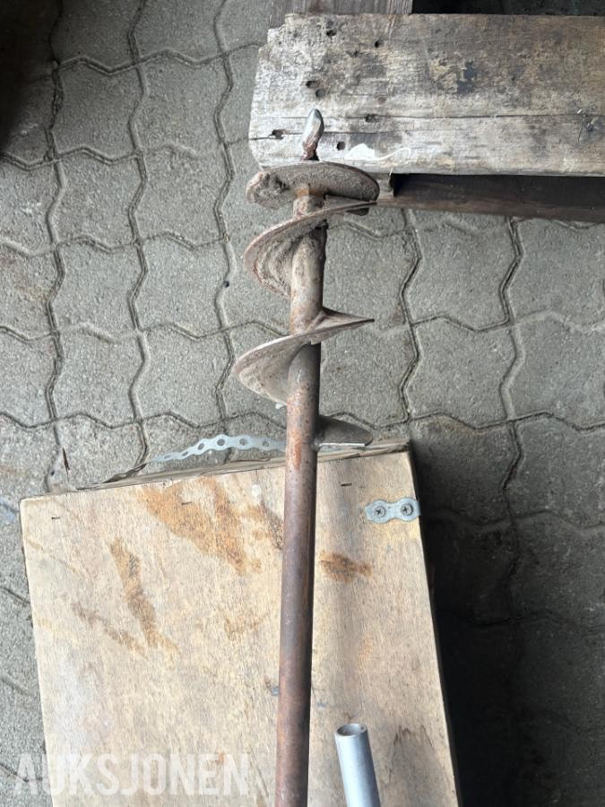STIHL BT 45 Bensindrevet boreaggregat/jordbor