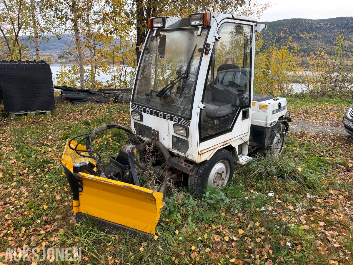 Holder redskapsbærer m/hyd. V-plog/Feiekost/Snøfreser - rep.objekt