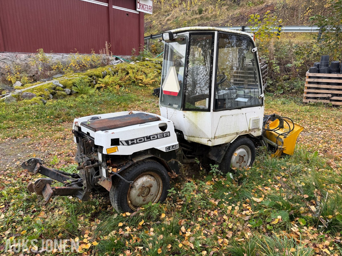 Holder redskapsbærer m/hyd. V-plog/Feiekost/Snøfreser - rep.objekt