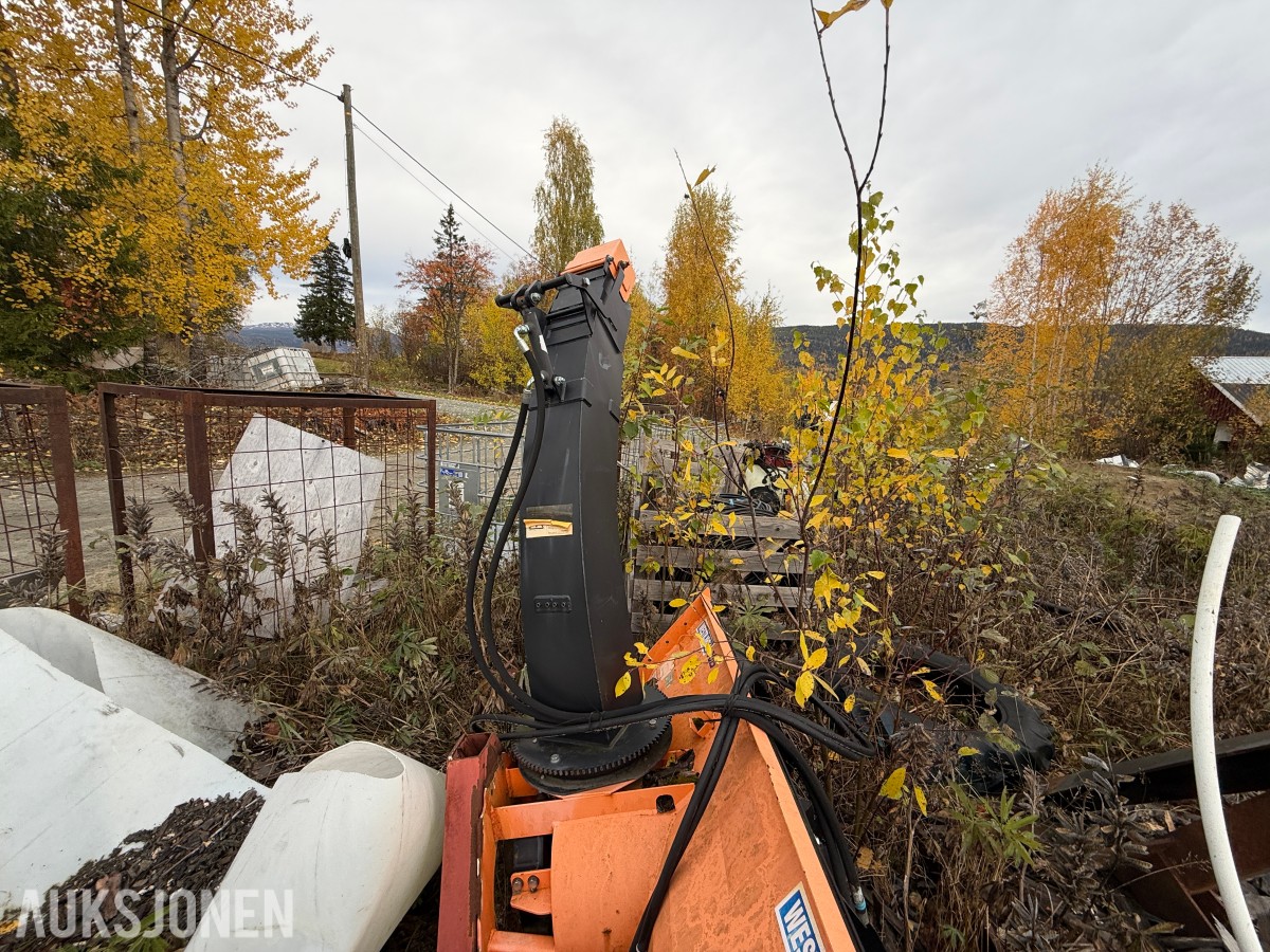 Holder redskapsbærer m/hyd. V-plog/Feiekost/Snøfreser - rep.objekt