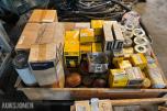 Parti 2Paller CAT/Caterpillar reservedeler, filtre og pakninger til anleggsmaskiner