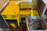 Parti 2Paller CAT/Caterpillar reservedeler, filtre og pakninger til anleggsmaskiner