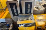 Parti 2Paller CAT/Caterpillar reservedeler, filtre og pakninger til anleggsmaskiner