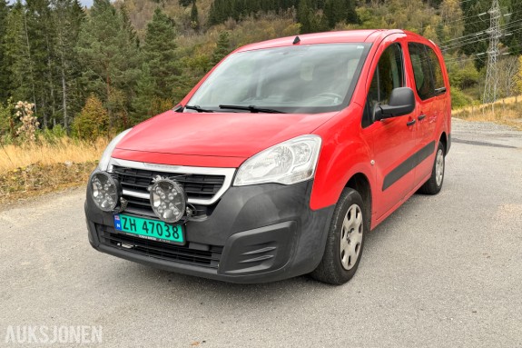 2016 Peugeot PARTNER 1.6-99 D - Automat - 3 seter - EU ok til april 2027