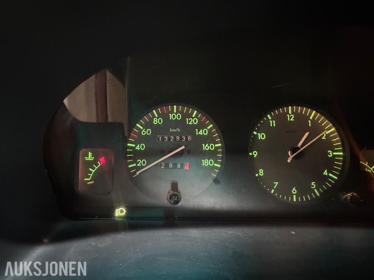 1999 Peugeot Partner 1.4 75 HK HENGERFESTE LED-BAR