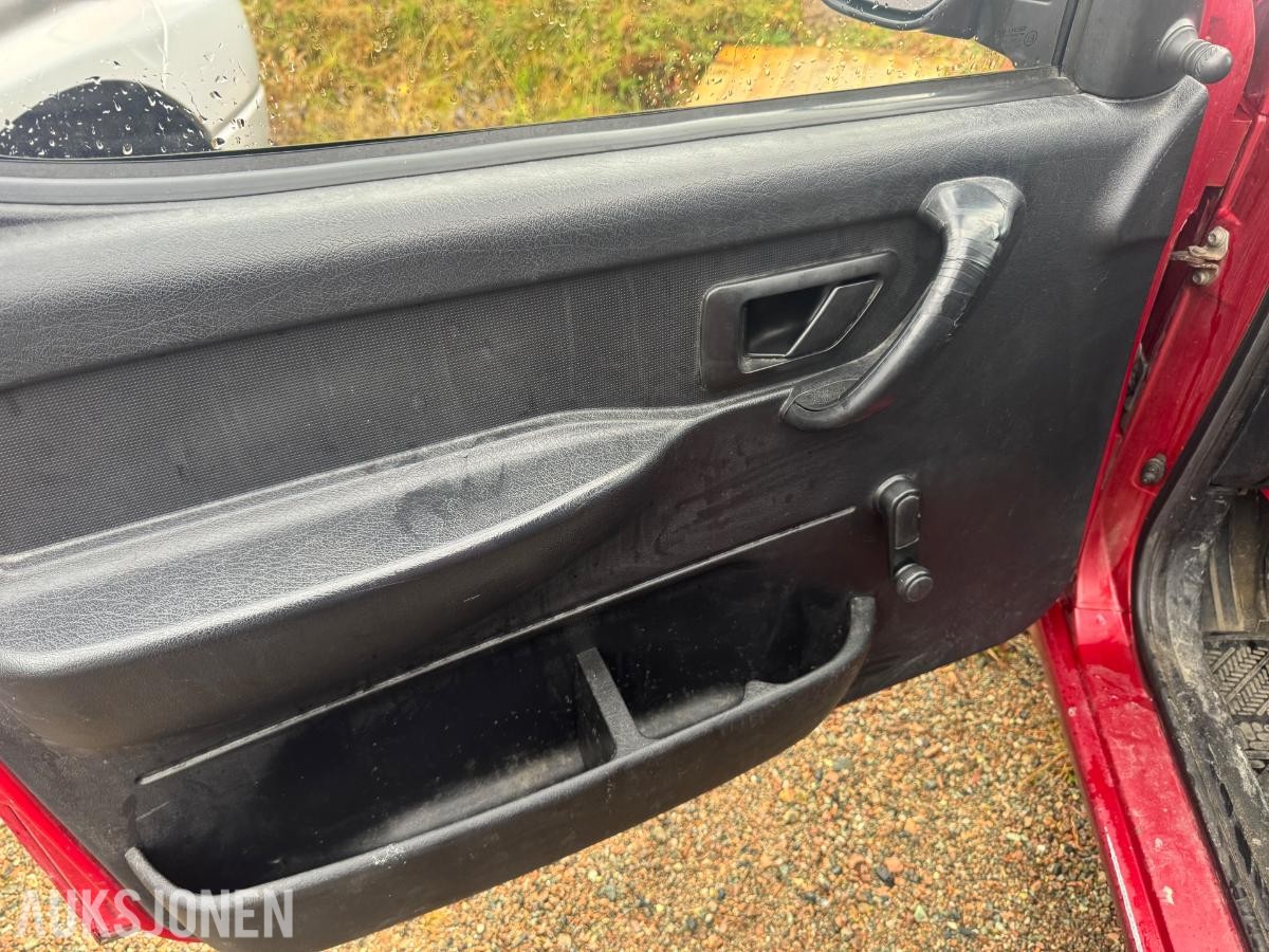 1999 Peugeot Partner 1.4 75 HK HENGERFESTE LED-BAR