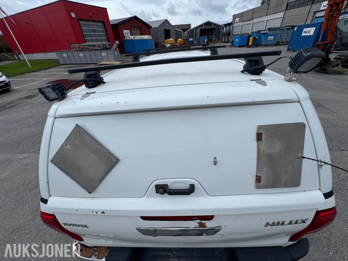 2017 Toyota HiLux 2.4 150hk 4WD dobbelcab / King top / EU-godkjent / 158802km