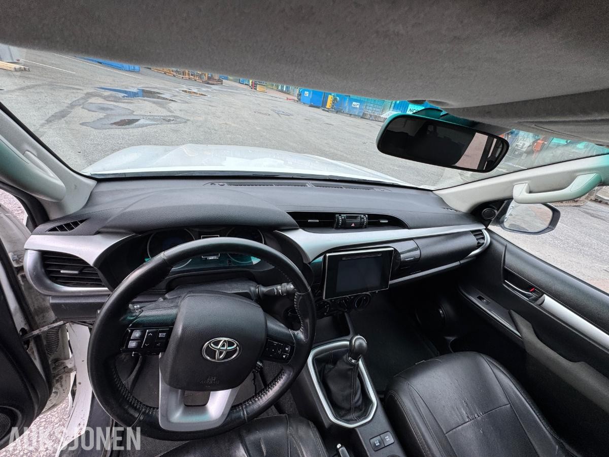2017 Toyota HiLux 2.4 150hk 4WD dobbelcab / King top / EU-godkjent / 158802km
