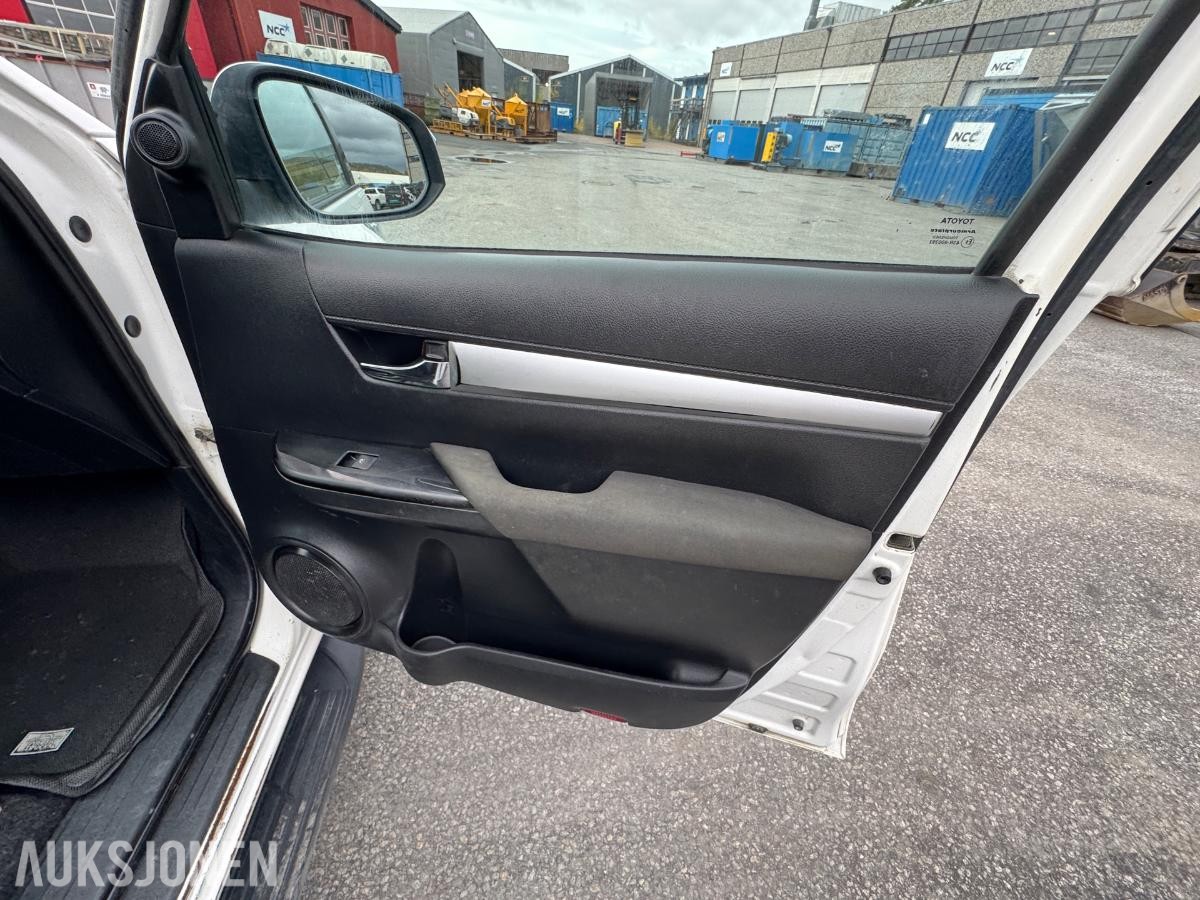 2017 Toyota HiLux 2.4 150hk 4WD dobbelcab / King top / EU-godkjent / 158802km