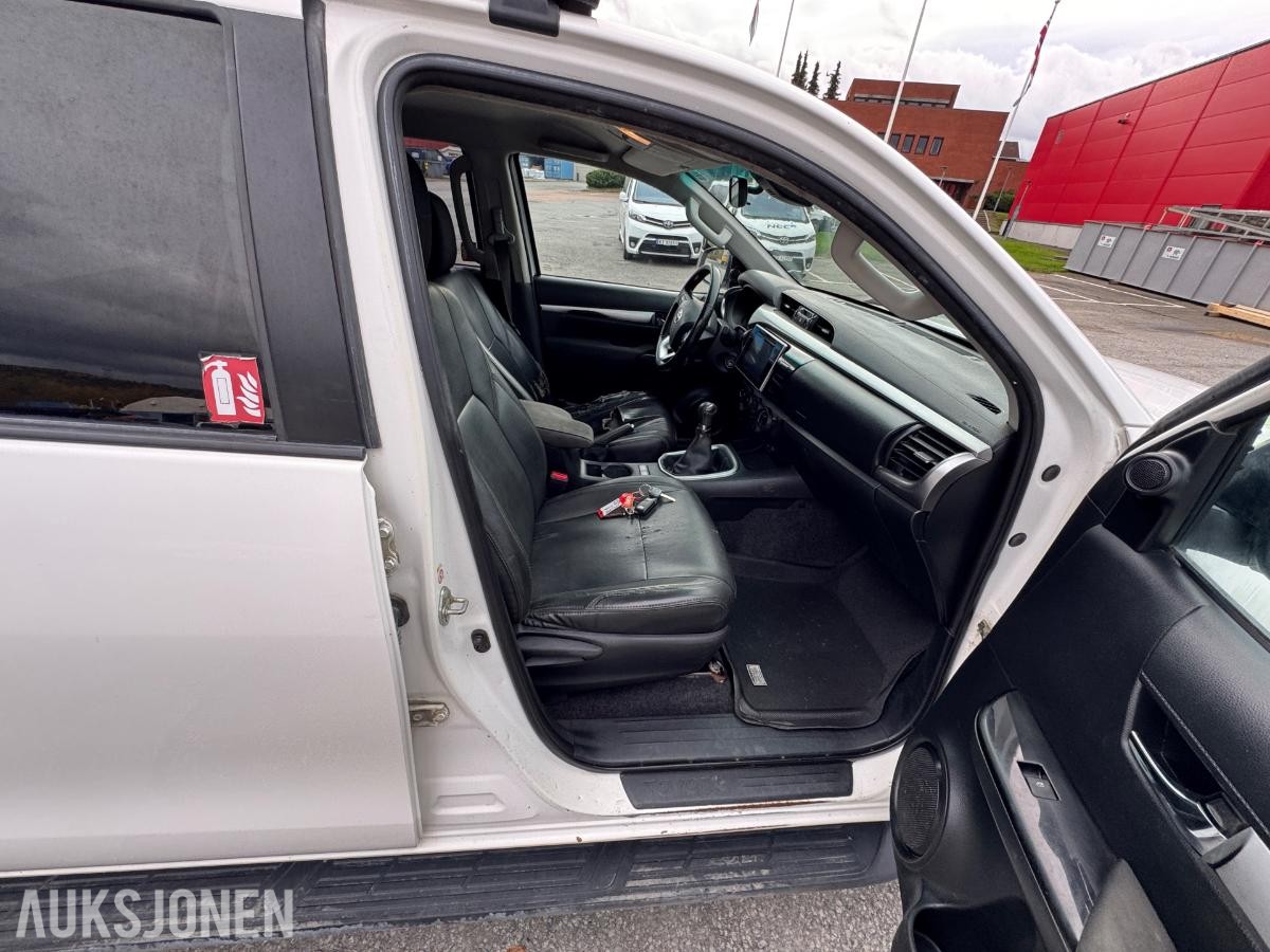 2017 Toyota HiLux 2.4 150hk 4WD dobbelcab / King top / EU-godkjent / 158802km