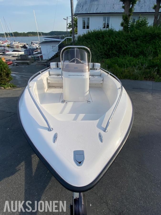 2009 HighPerformance 145 Med Evinrude E-Tech 90hk og tilhenger