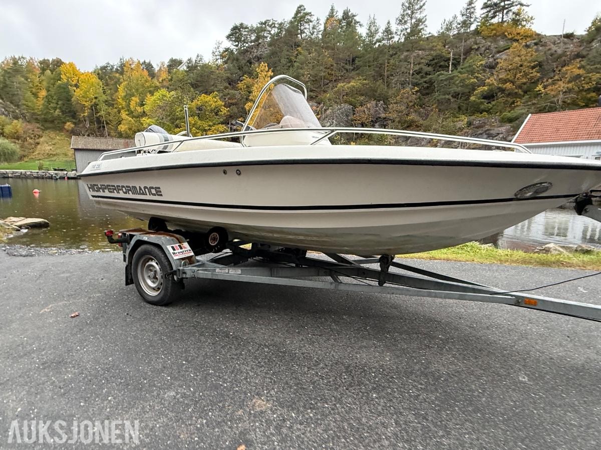 2009 HighPerformance 145 Med Evinrude E-Tech 90hk og tilhenger