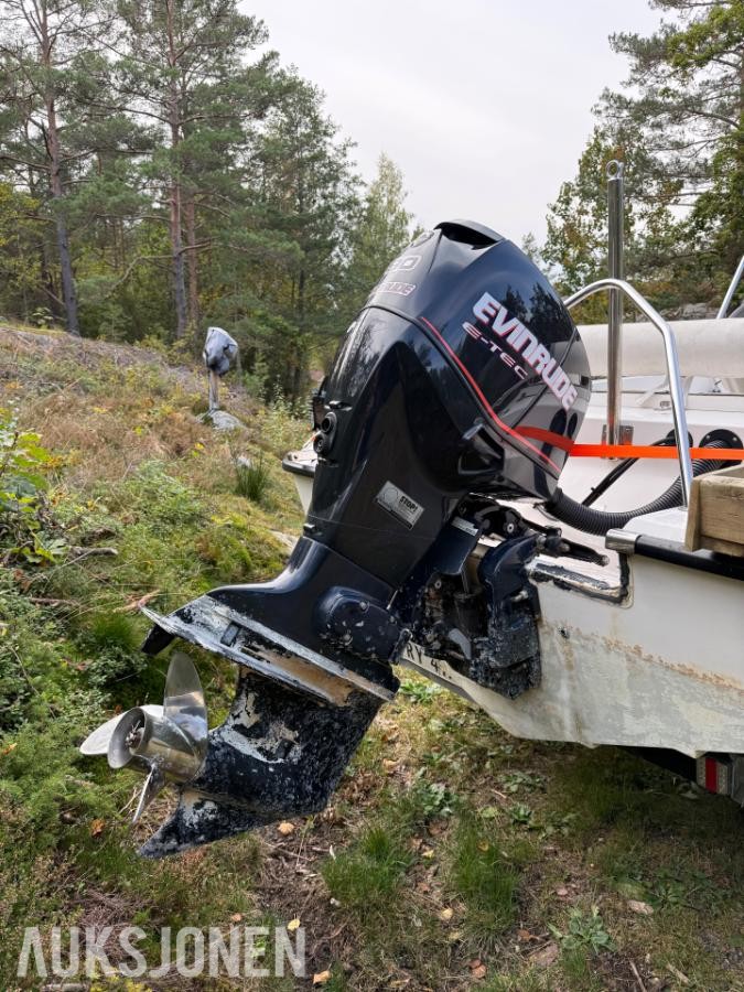 2009 HighPerformance 145 Med Evinrude E-Tech 90hk og tilhenger