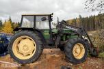 John Deere 2040 Synchron m/laster, pallegaffel, skuffe