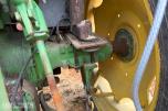 John Deere 2040 Synchron m/laster, pallegaffel, skuffe
