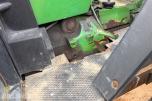 John Deere 2040 Synchron m/laster, pallegaffel, skuffe